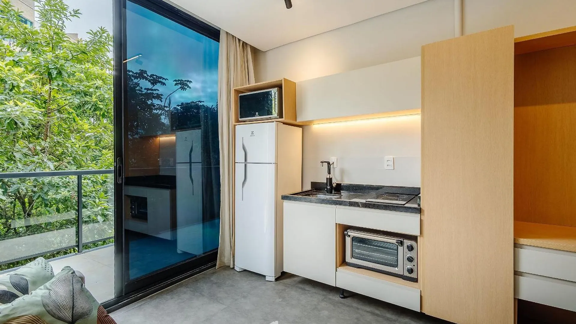Sua Estadia A 700M Da Praia Brava - Bso Balneário Camboriú
